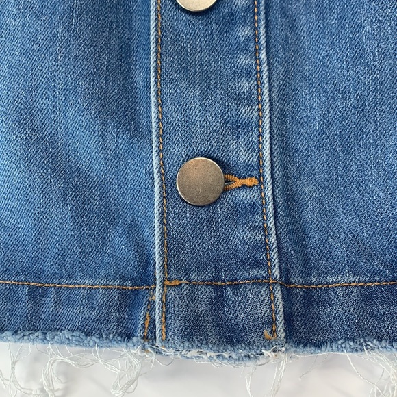 EUC Loft denim short denim skirt raw hem mini  sz 4. - Picture 7 of 9